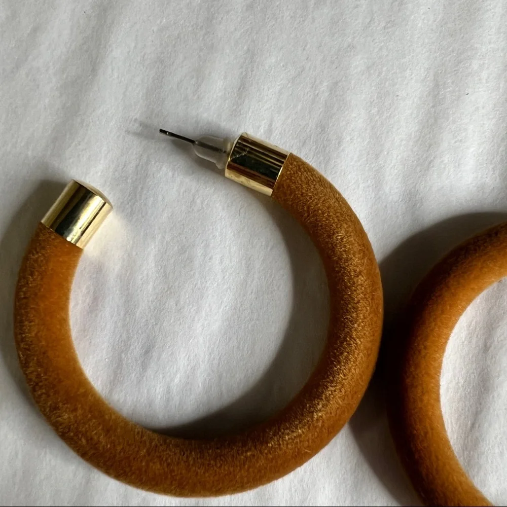 Velvet Rust Brown Earrings - Picture 3 of 7